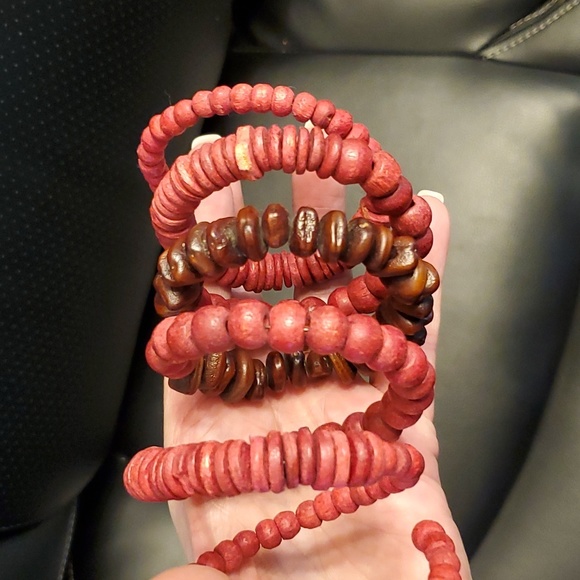 Wrap around Faux Wood Beaded Bracelt - Picture 4 of 5